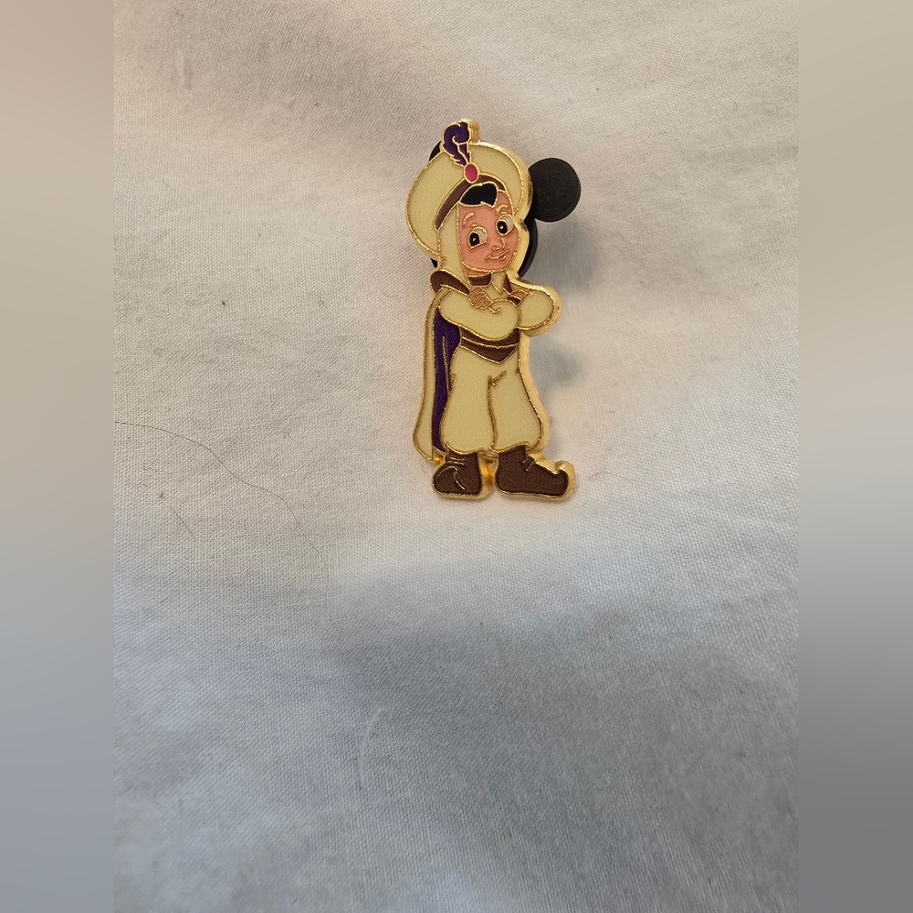 WDW Disney Pin 64388 Toddler Boys Mini Aladdin Prince Ali Trading Pin 2008
